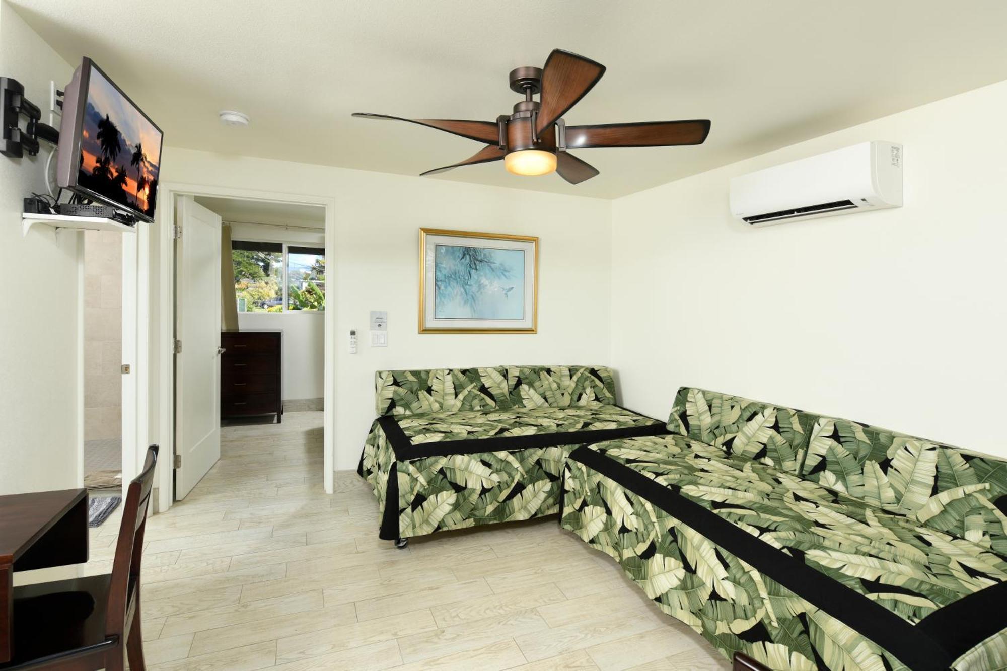 Nona Lani Cottages Kihei Room photo